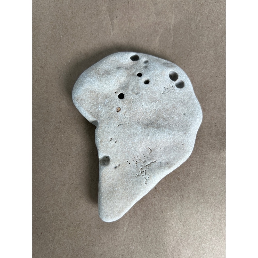 NATURAL Broken Heart 💔 Hag Stone Beach Rock Unisex OS Beige Excellent